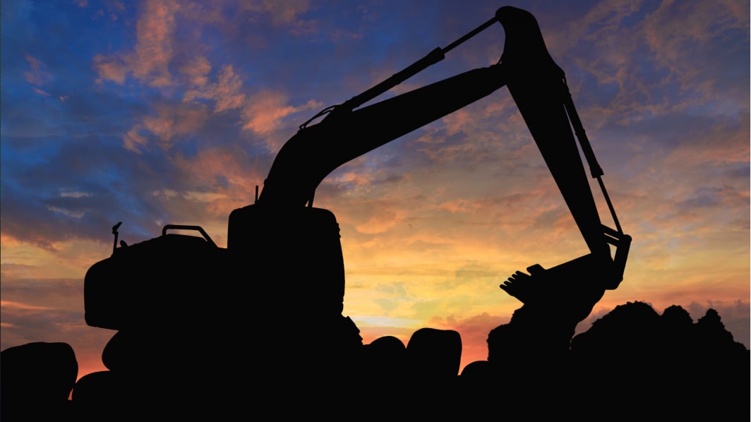 We designed a platform to help fleet managers make important logistical decisions & efficiently utilize their equipment.
